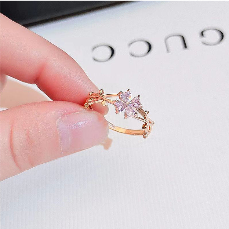 Crystal Four-Leaf Clover Love Peach Blossom Ring