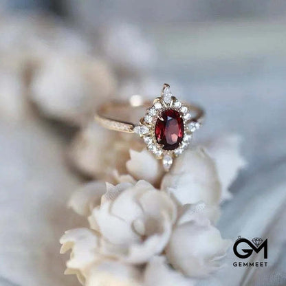 Vintage Ruby "Miss Rose" Atmosphere Ring