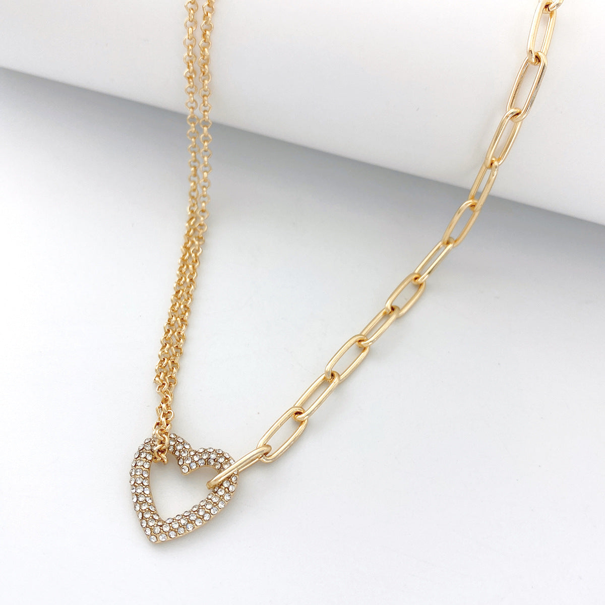 Three-dimensional Love Zircon Necklace