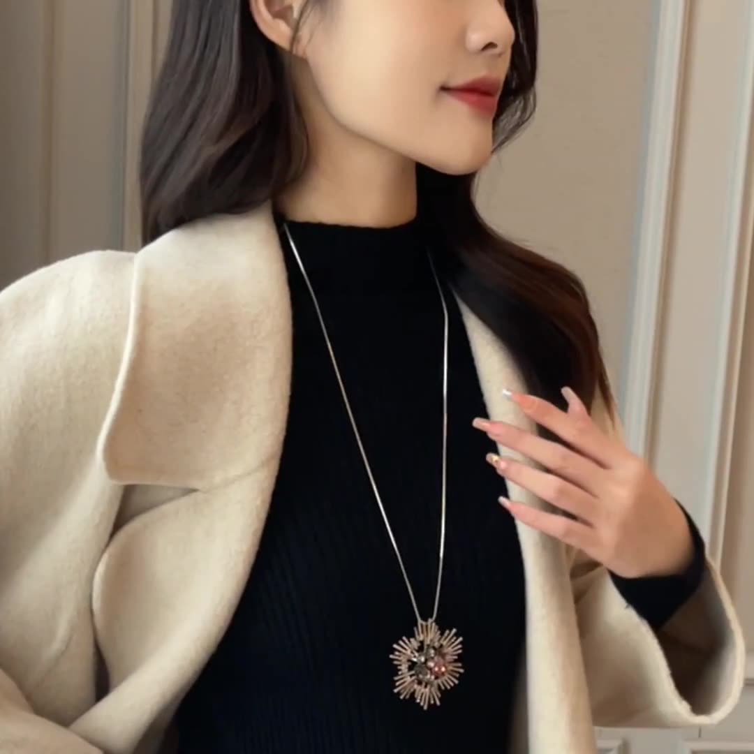Simple Flower Crystal Fashion Long Necklace