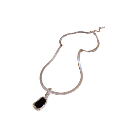 Dripping Oil Serpentine Square Necklace