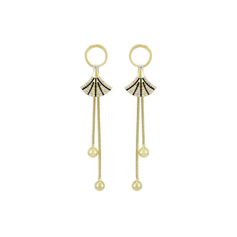 K Gold-plated Fan-shaped Mini Skirt Earrings