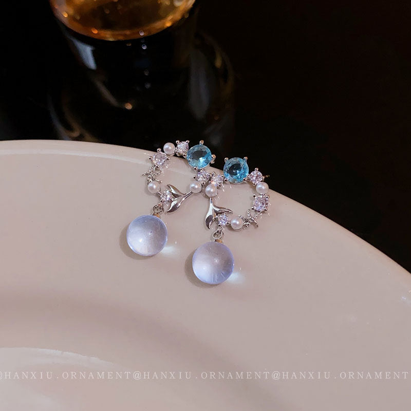 Silver Needle Zircon Fishtail Circle Earrings