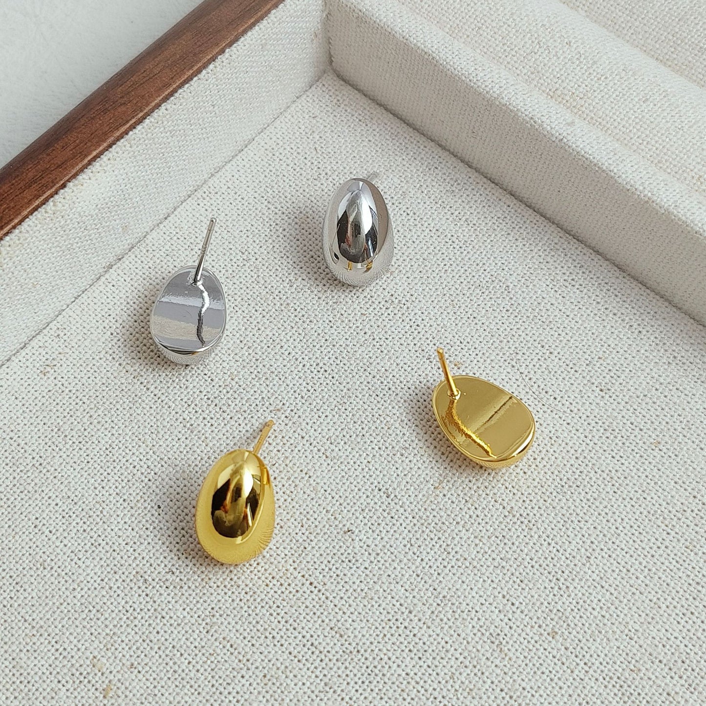 Small Fragrance Delicate Niche Design Earrings