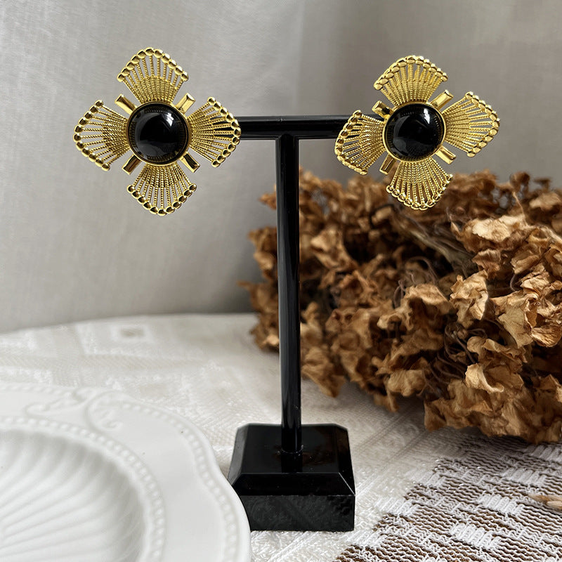 Vintage Niche Heavy Industry Exaggerated Flower Premium Stud Earrings