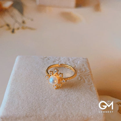 Romontic Flower Pearl With Zircon Ring