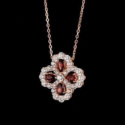 Hollow Four-leaf Clover Ruby Moissanite Chain