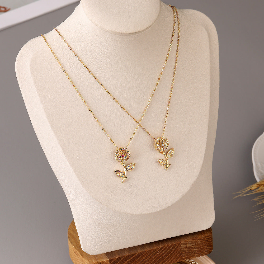 Retro Palace Style Color Zircon Rose Light Luxury Niche Necklace